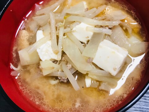 ひき肉入り味噌汁(豚汁風)